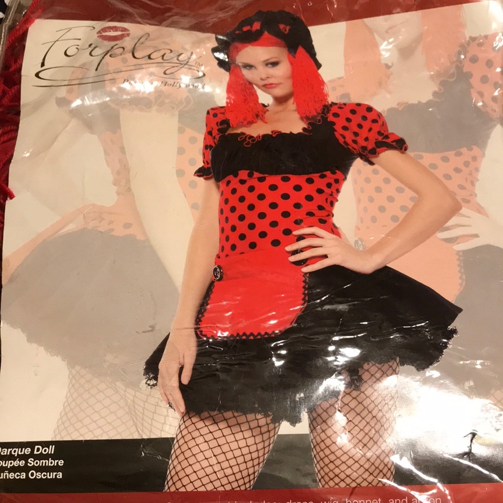 Darque Doll